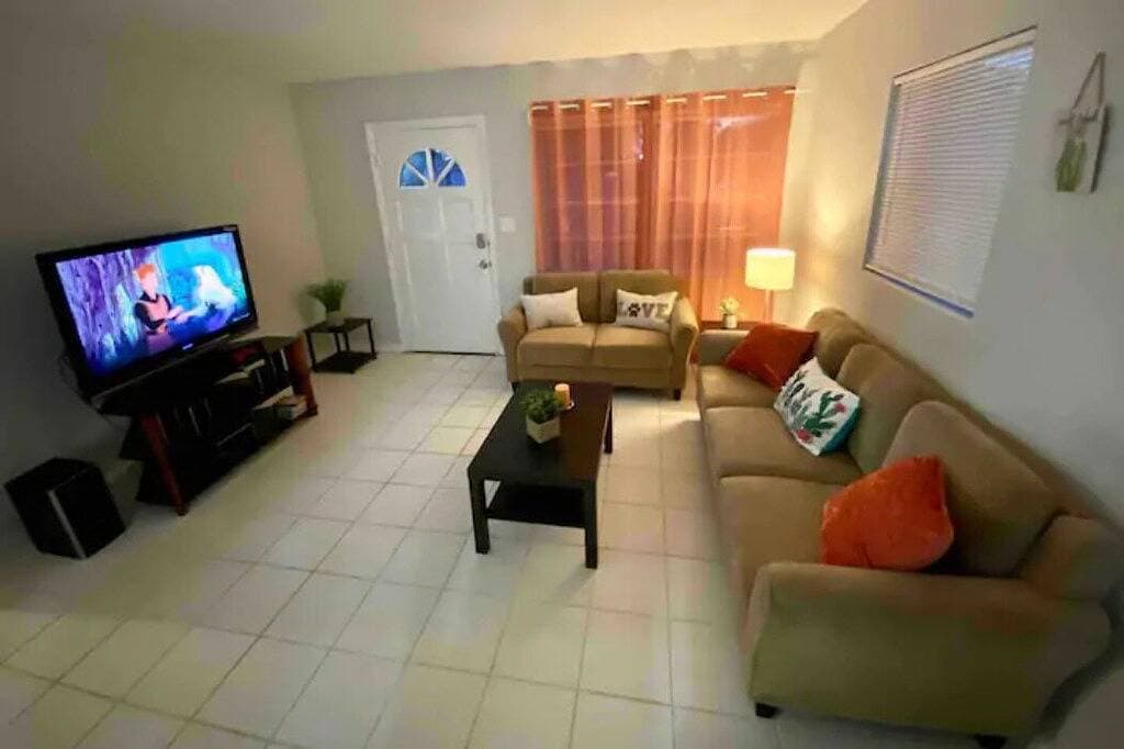 Foto 6 von 8: 3x2 Home 10/15 minutes from Universal/Disney