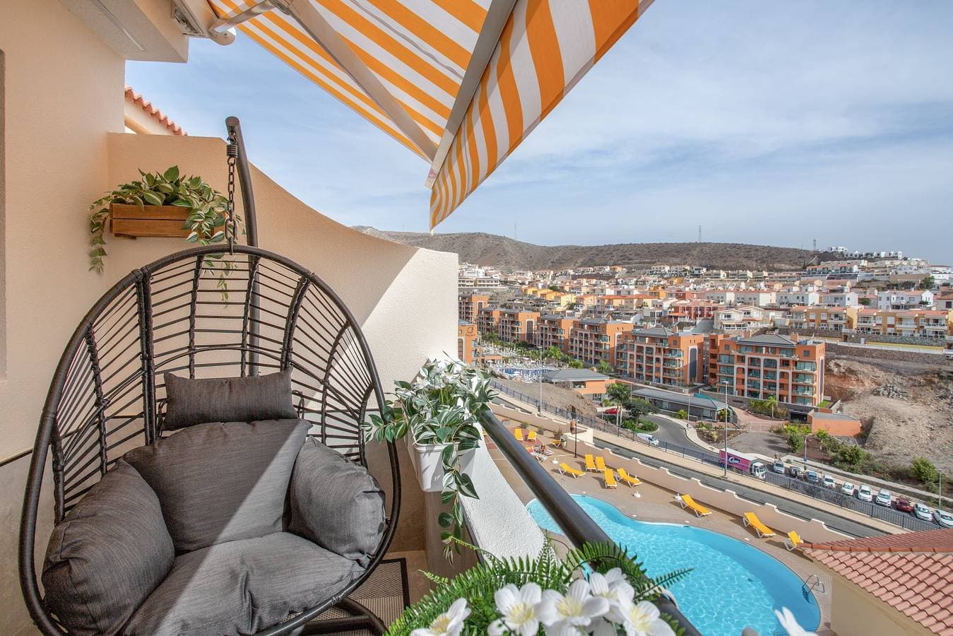 Foto 2 von 29: Ferienwohnung 'Estrella Del Mar Vista Al Puerto' mit Meerblick, Wi-Fi und Klimaanlage