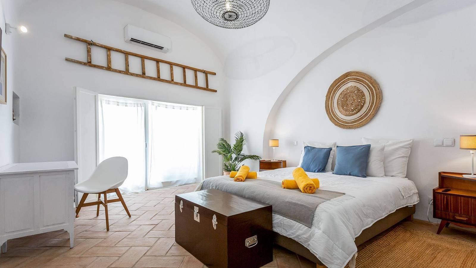 Foto 5 von 31: Ferienhaus für 4 Personen mit Pool