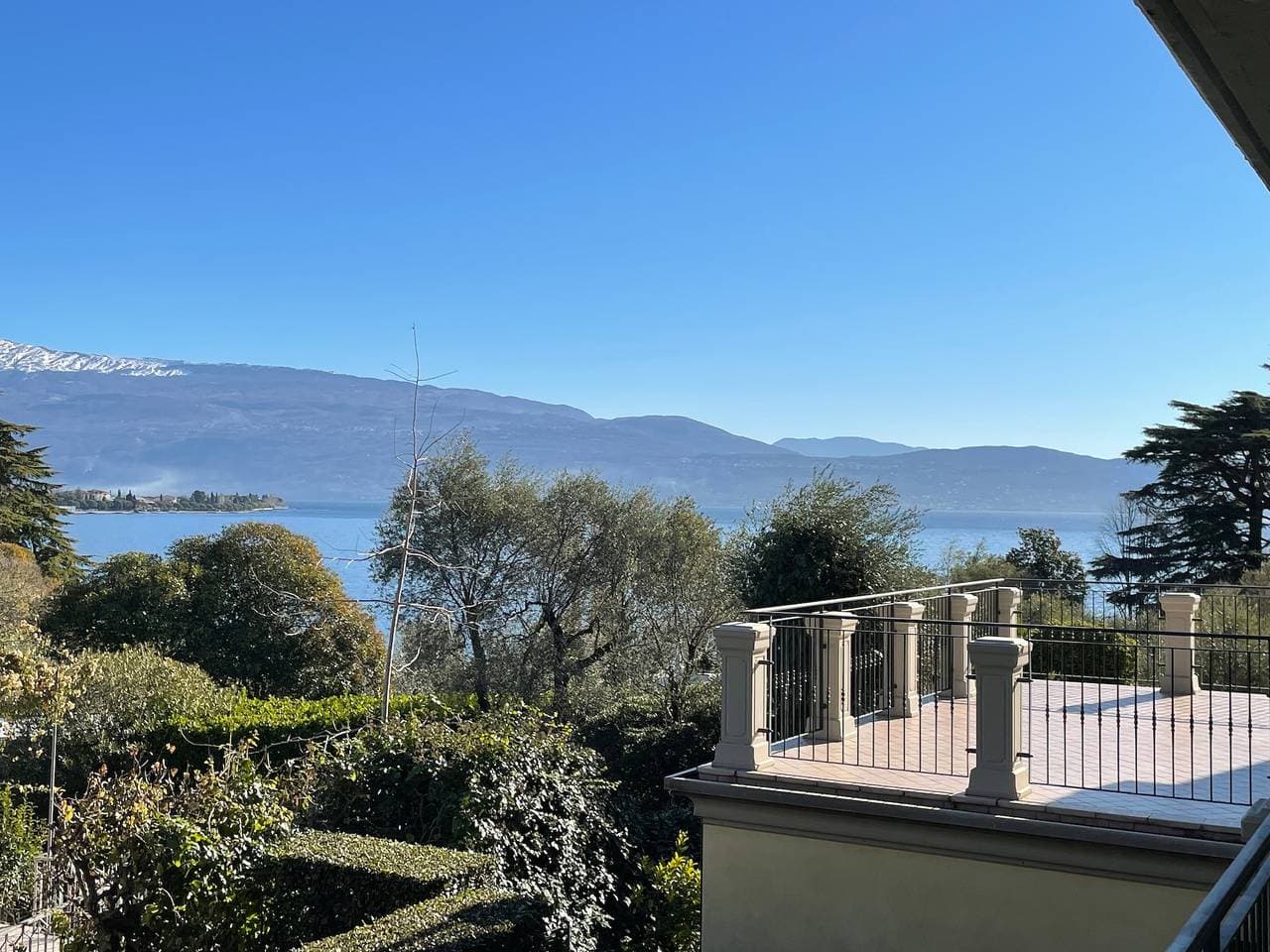 Foto 5 von 23: Ferienwohnung 'Villa Bornico Marisa' mit Seeblick, WLAN und Klimaanlage