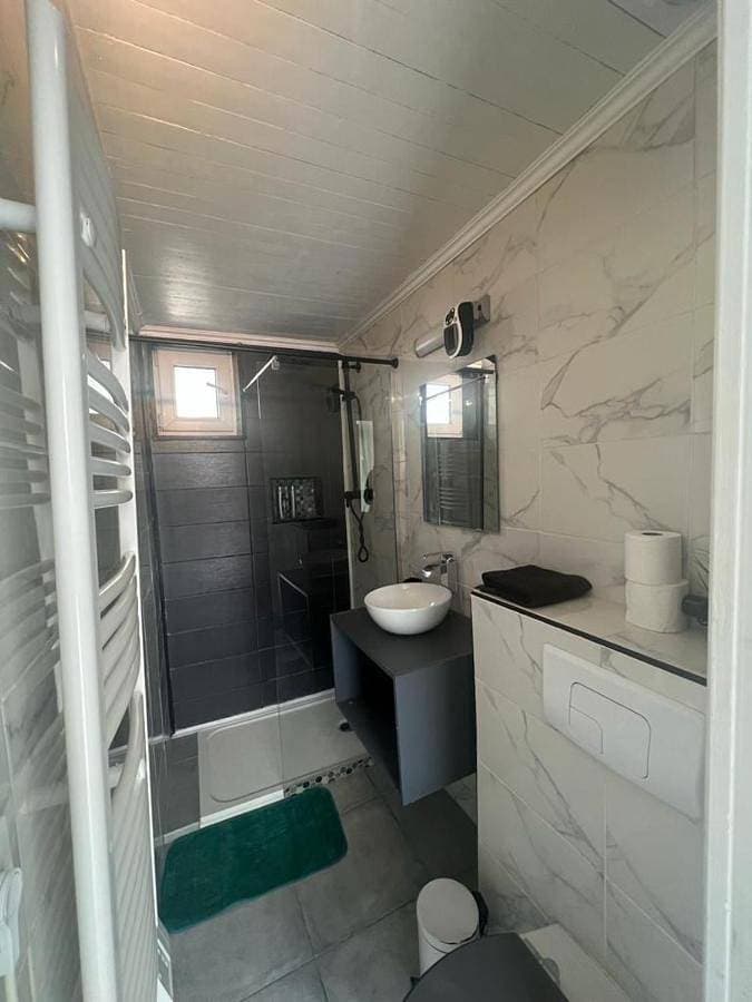 Foto 4 von 10: Two-Bedroom Apartment