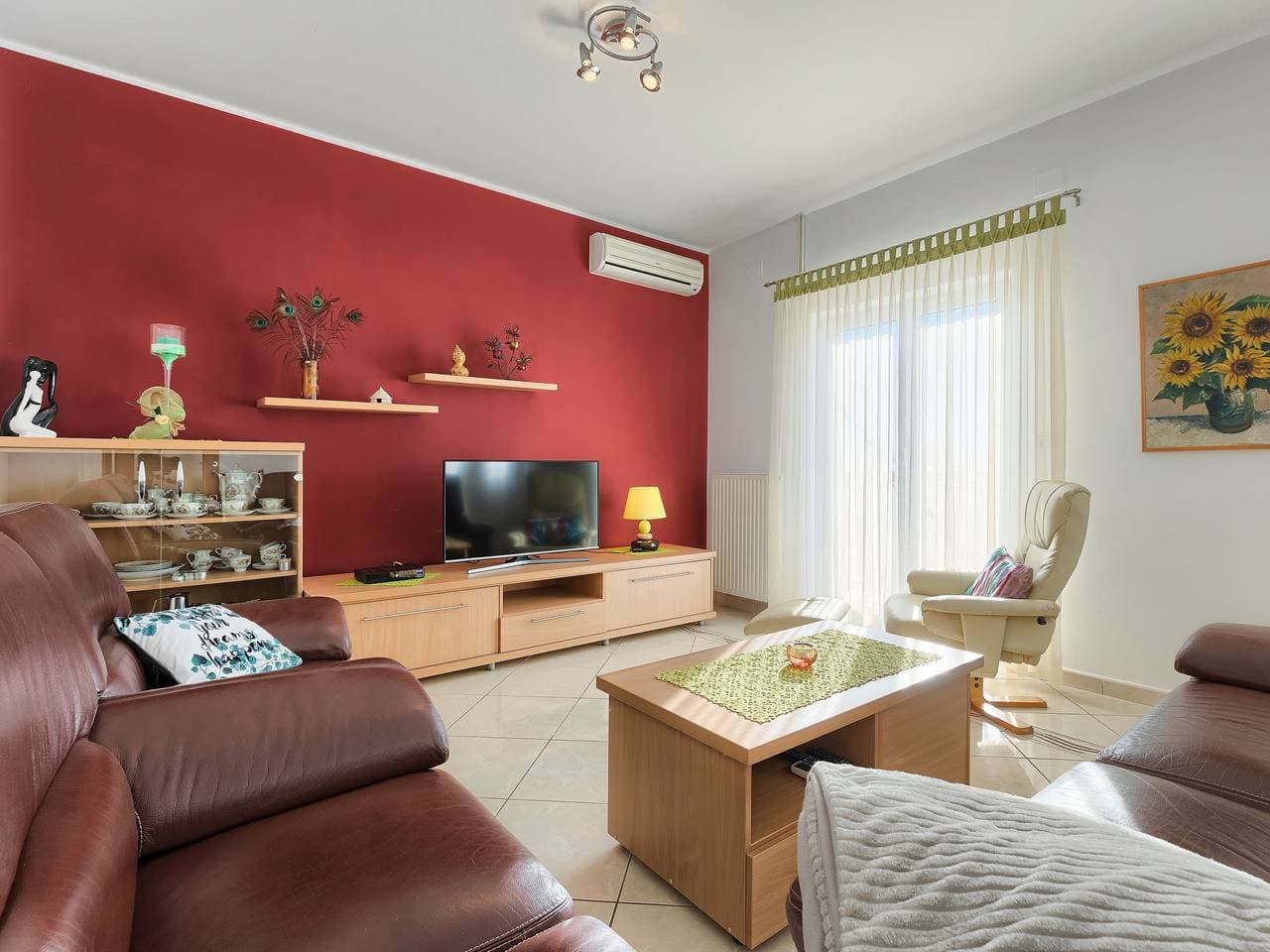 Galižana 5 km von Pula: Schönes Dreifamilienhaus Laura 1