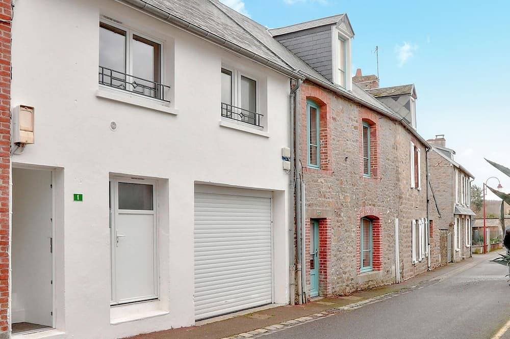 1 bedroom nice apartment in Carolles 1