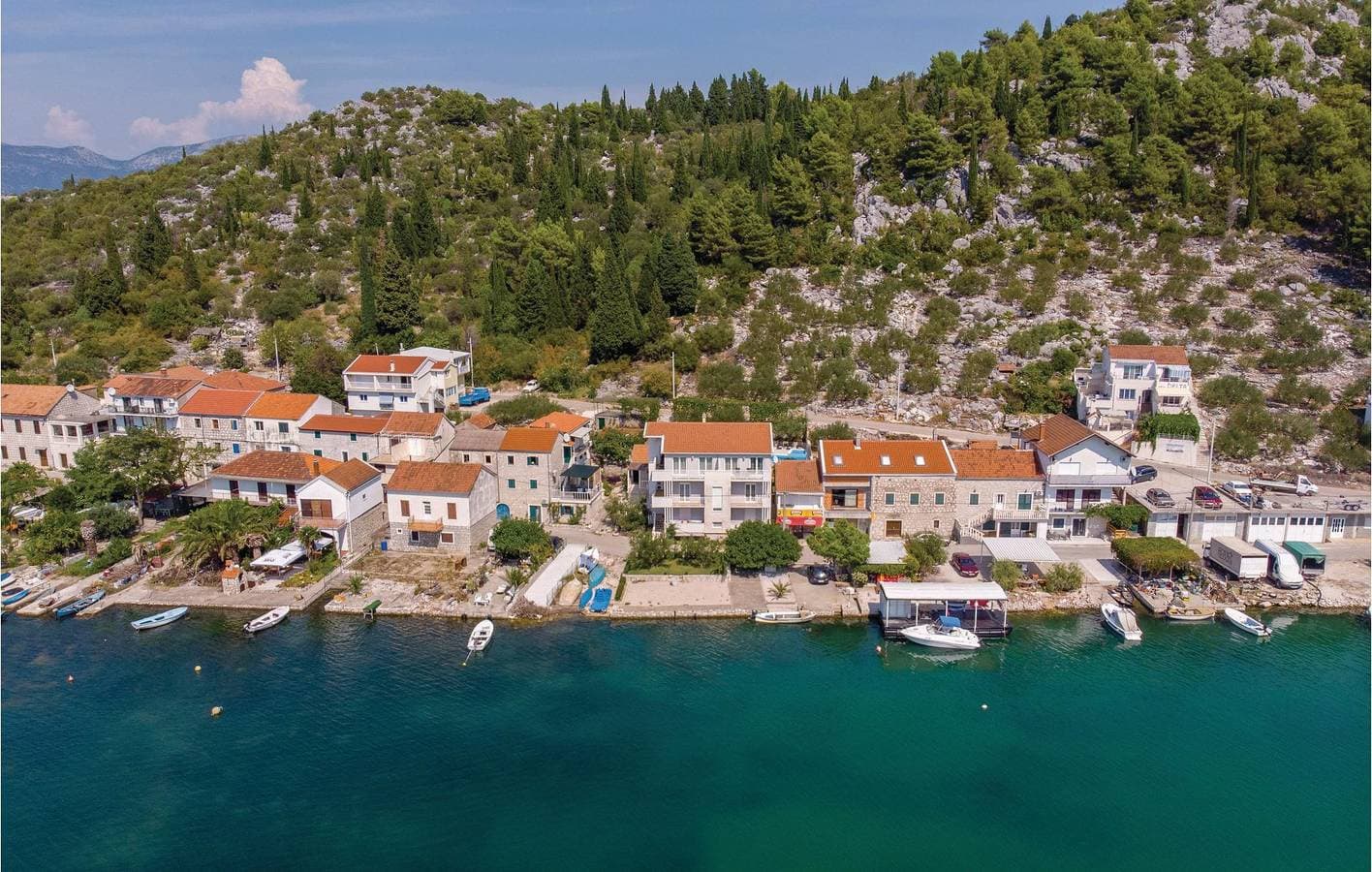 Modernes Apartment mit Pool, Terrasse und nur 300 m vom Strand entfernt! 1