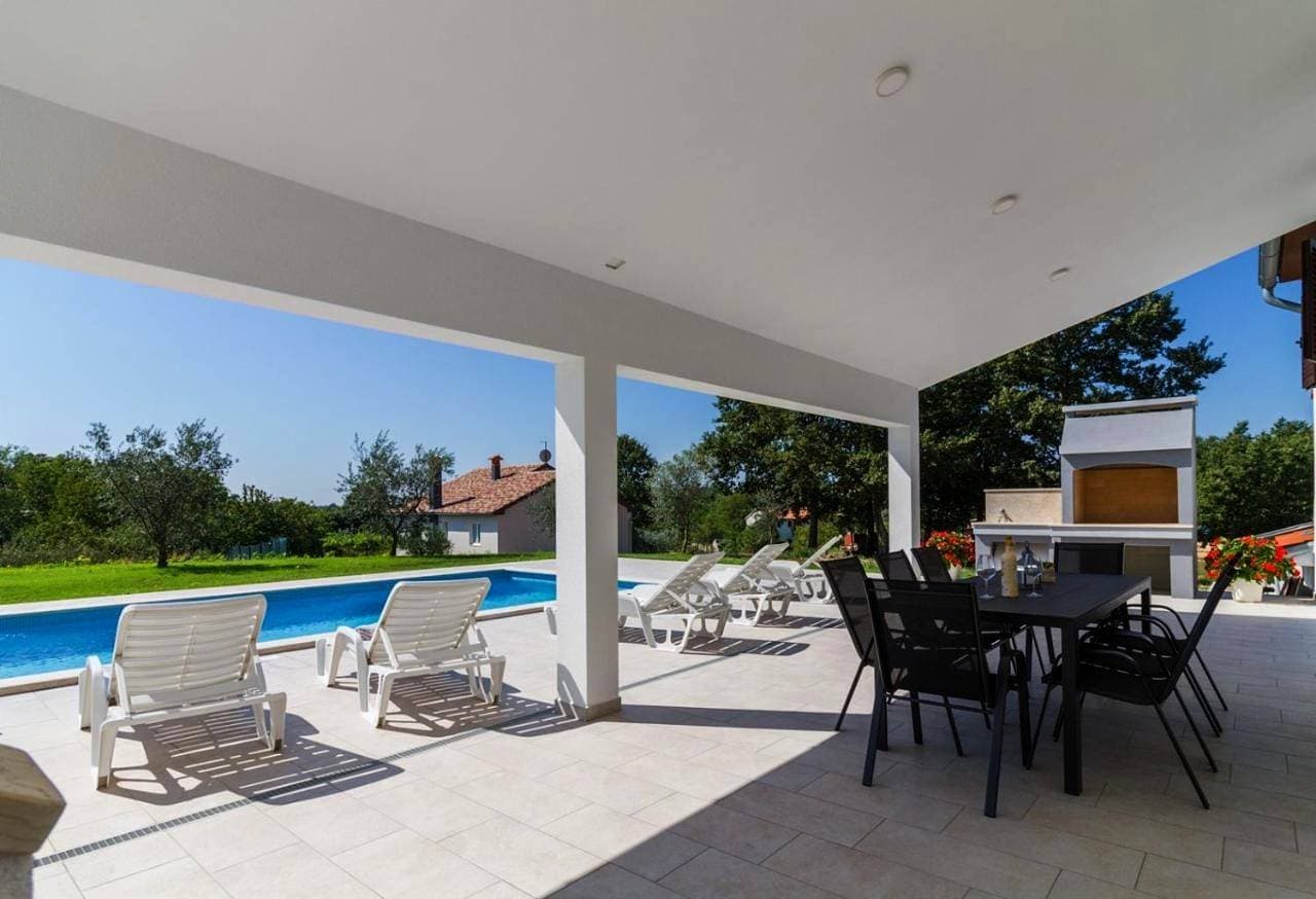 Foto 5 von 28: Villa with Private Pool