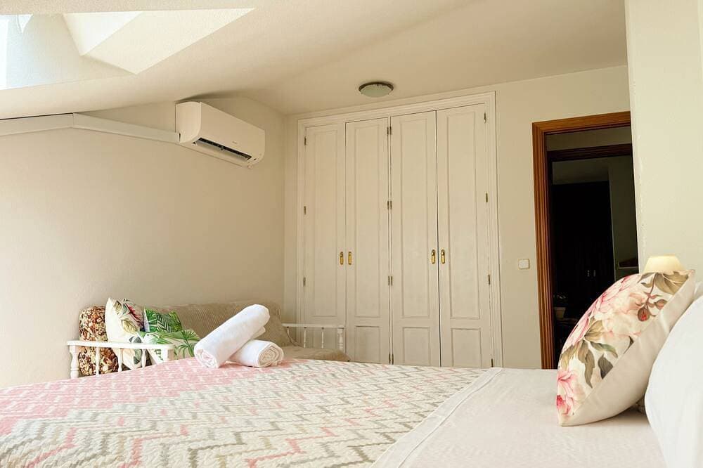 Foto 6 von 17: Penthouse Sierra and River with AC & Wi-Fi