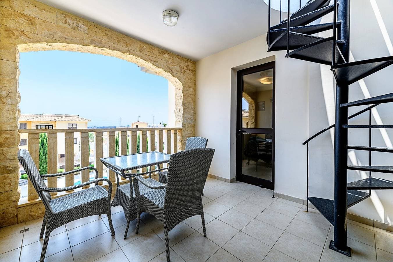 Foto 7 von 21: Ferienwohnung für 4 Personen mit Pool