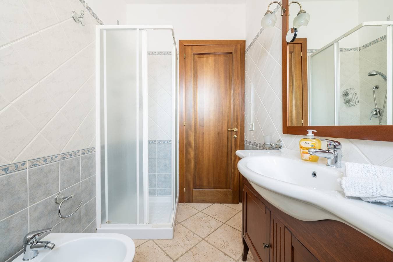 Foto 13 von 32: Villa 'In Un Piccolo Paradiso' mit Gemeinschaftspool, WLAN und Klimaanlage