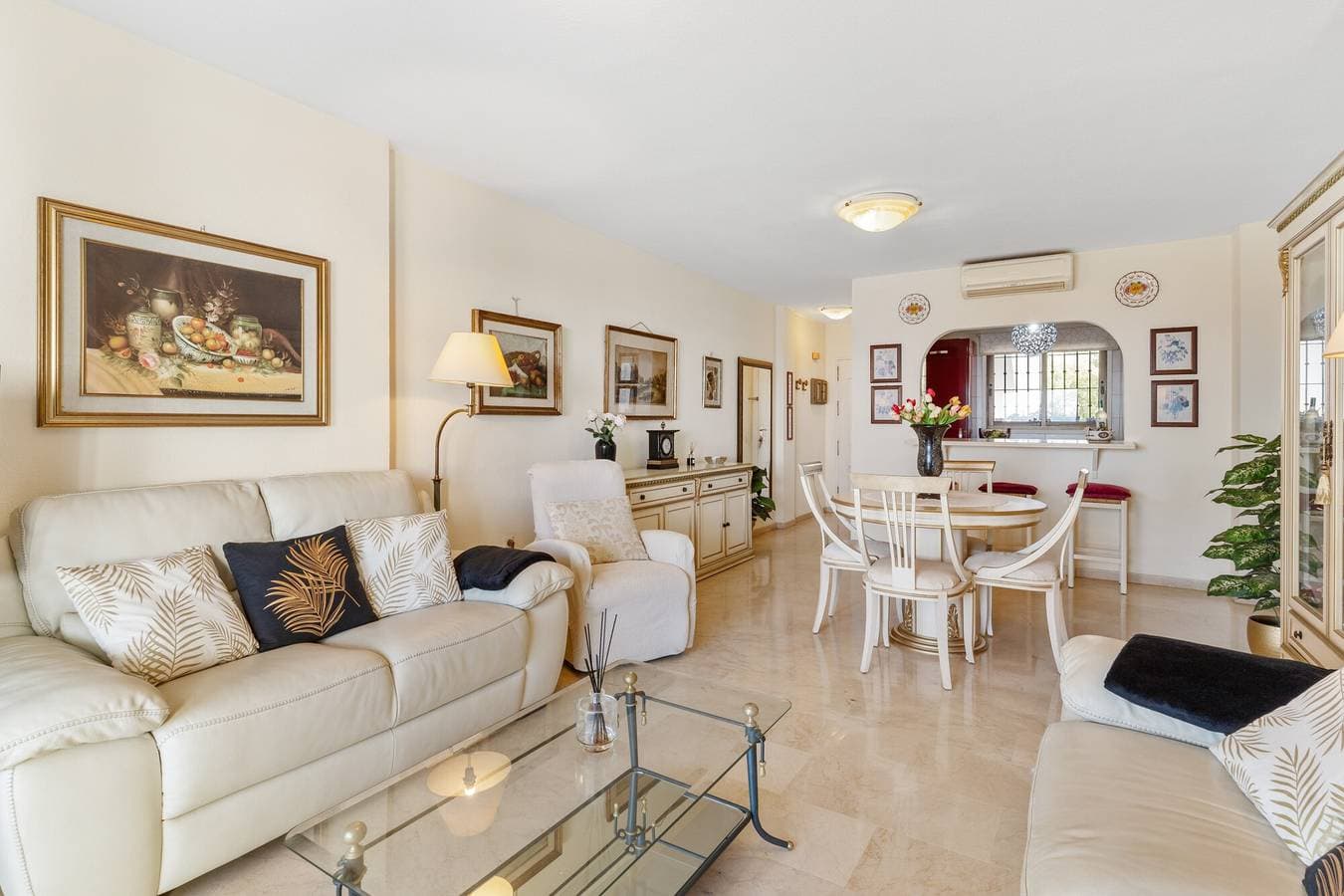 Foto 5 von 22: Apartment 'Frente Al Mar Mijas' mit Meerblick, Gemeinschaftspool und WLAN