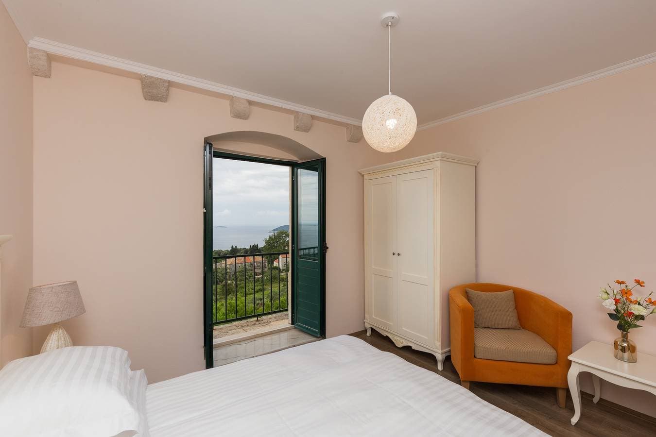 Foto 2 von 8: Gästehaus für 2 Personen mit Balkon
