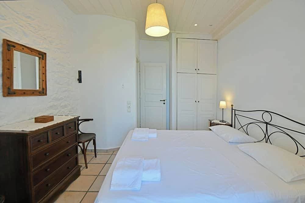 Foto 5 von 30: Luxury 3 room seaside stone villa