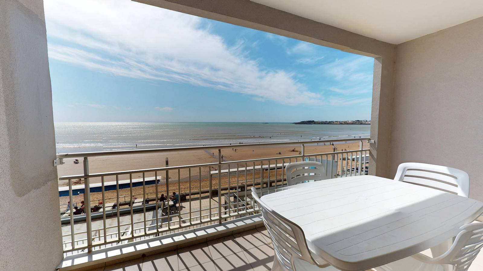 Foto 7 von 29: Murmure des Vagues - Studio face mer avec balcon