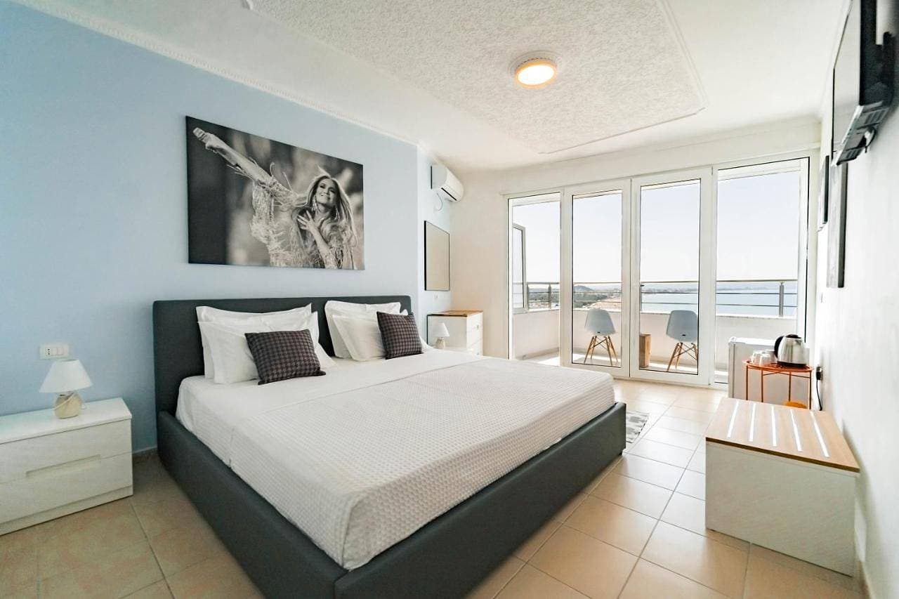 Foto 2 von 12: Apartment with Sea View