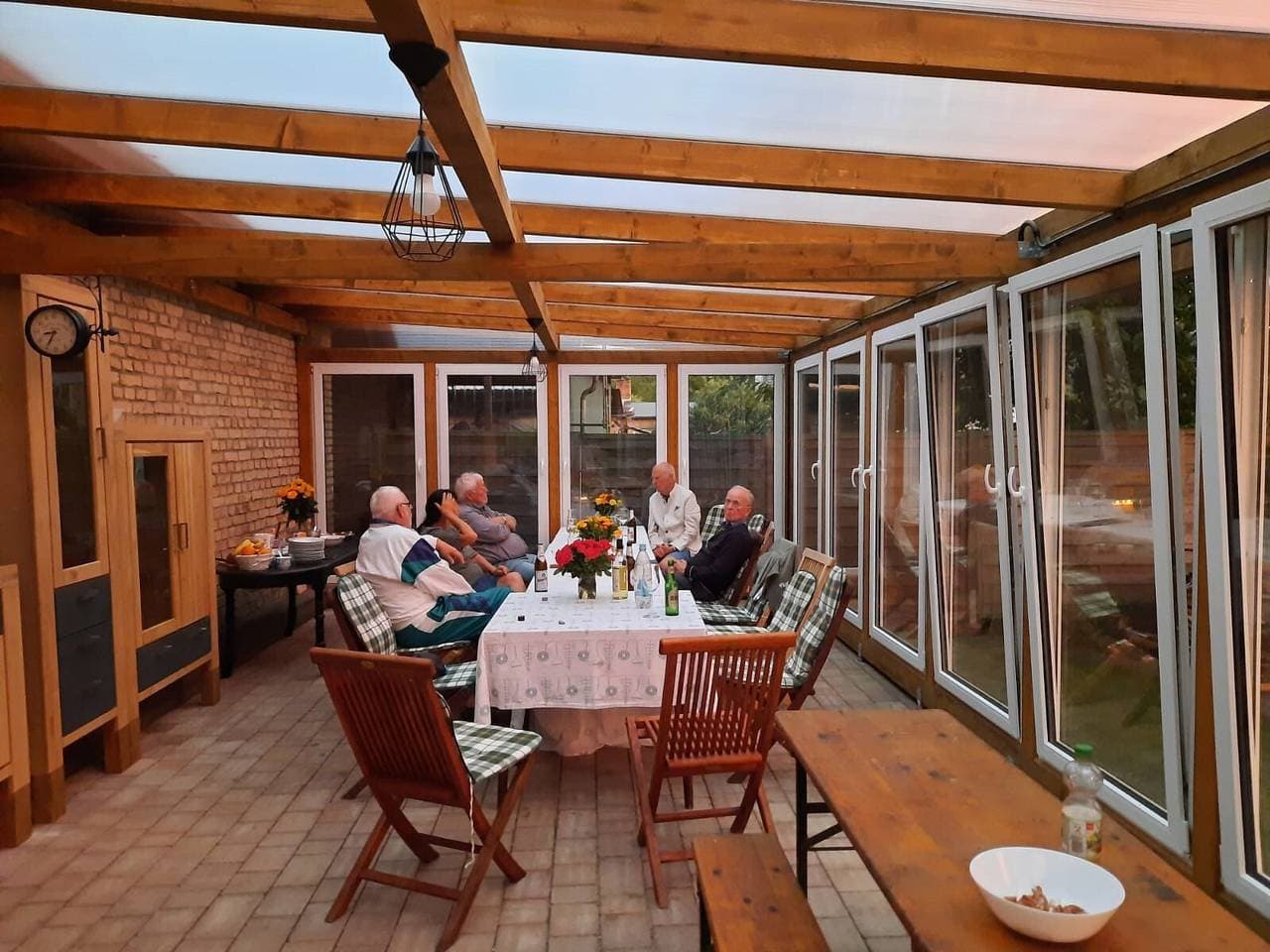 Foto 10 von 28: Ferienwohnung Eg Links - Lychen mit Seeblick, Gemeinschaftsterrasse und WLAN