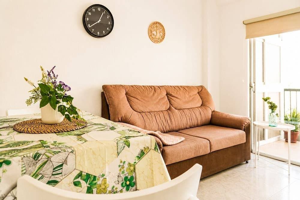 Foto 10 von 30: Modern Studio with Pool, Puerto de La Cruz