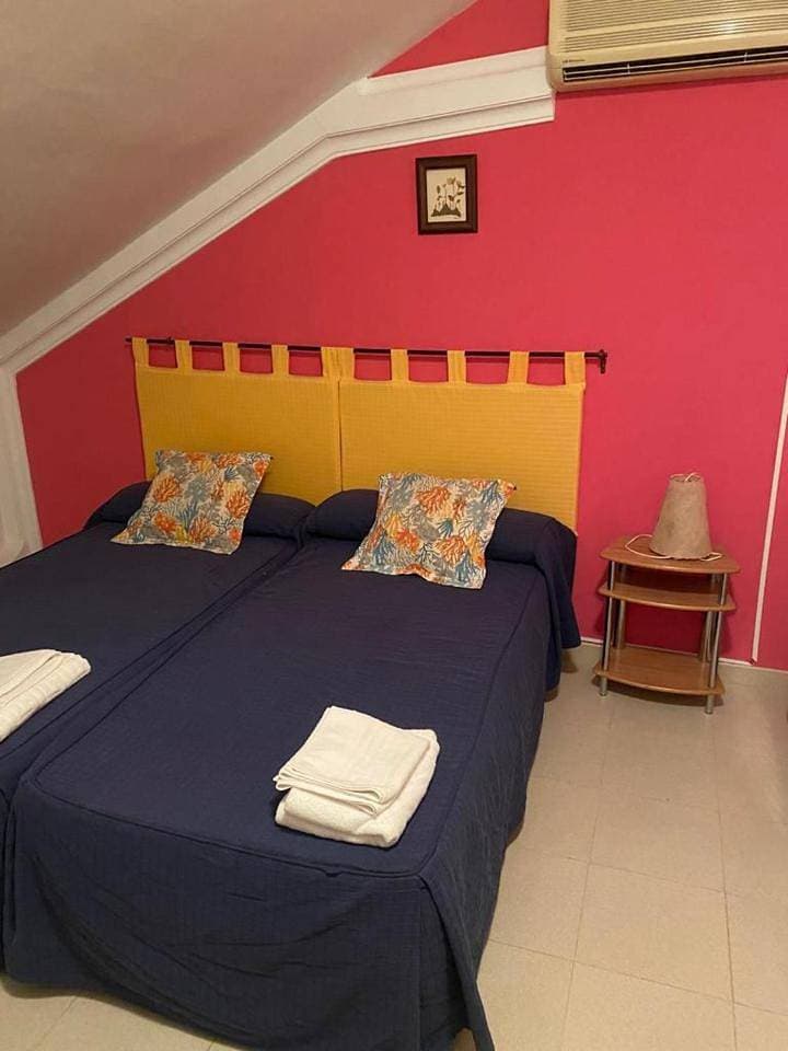 Foto 8 von 10: Standard Twin Room