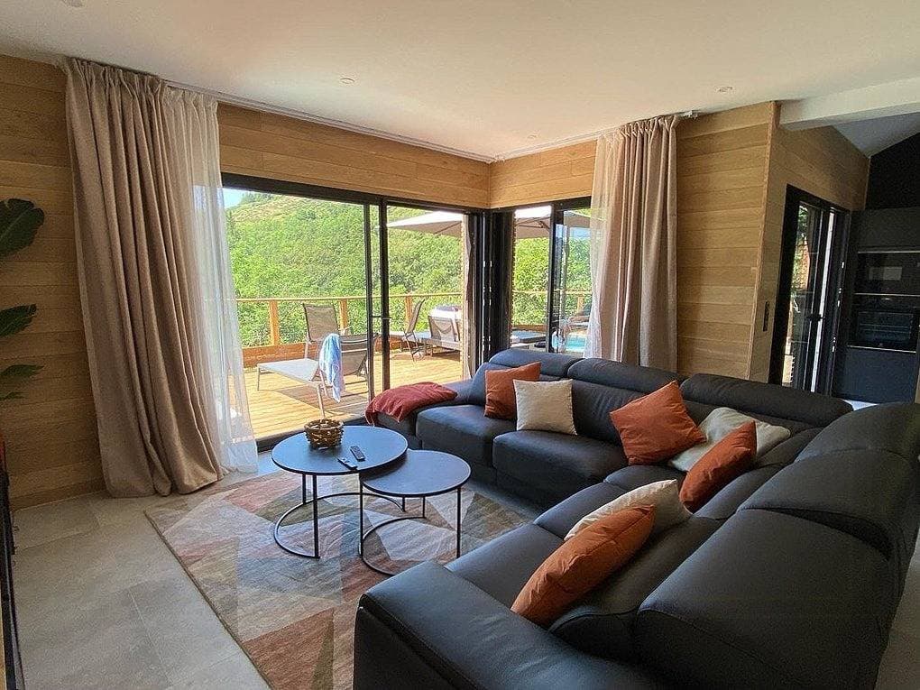 Foto 5 von 26: Moderne Villa mit Blick auf den Mont Lozère