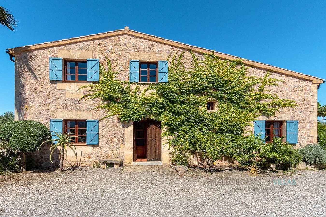 Foto 2 von 37: Villa für 8 Personen mit Terrasse