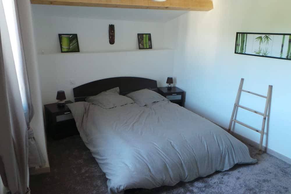 Foto 2 von 21: Schönes Dorfhaus mit Pool über den Boden, ruhig.