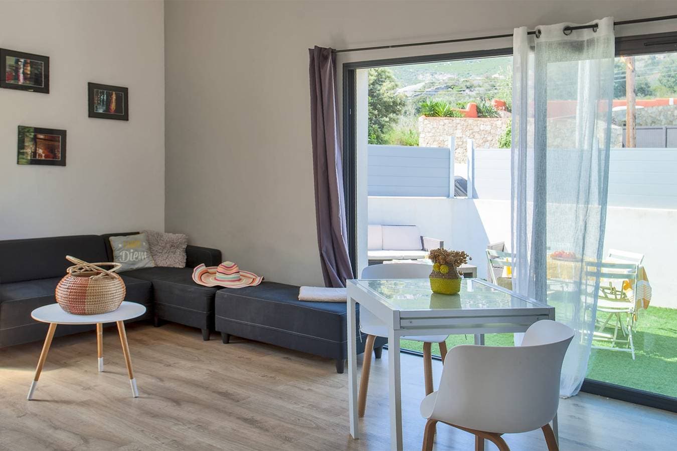 Foto 9 von 31: Ferienhaus für 4 Personen mit Terrasse