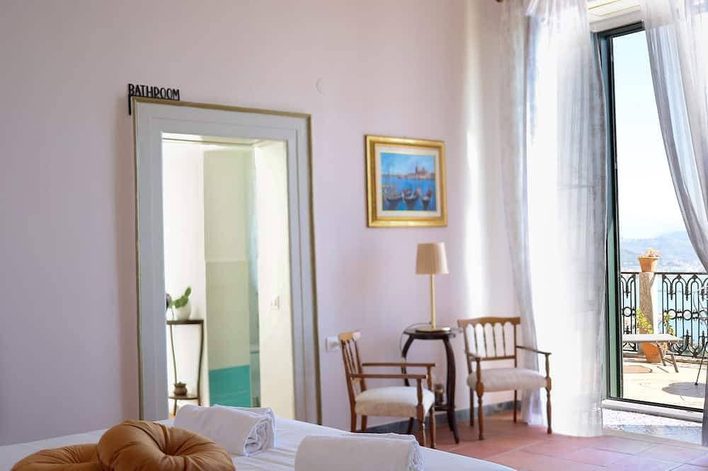 Foto 5 von 14: Room (Albori)_Your Terrace on the Coast_.