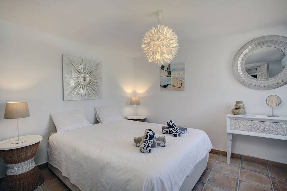 Foto 6 von 24: Luxus Stadthaus, Strandlage, herrlicher Meerblick, großer Pool, Schlafmöglichkeiten für 5!