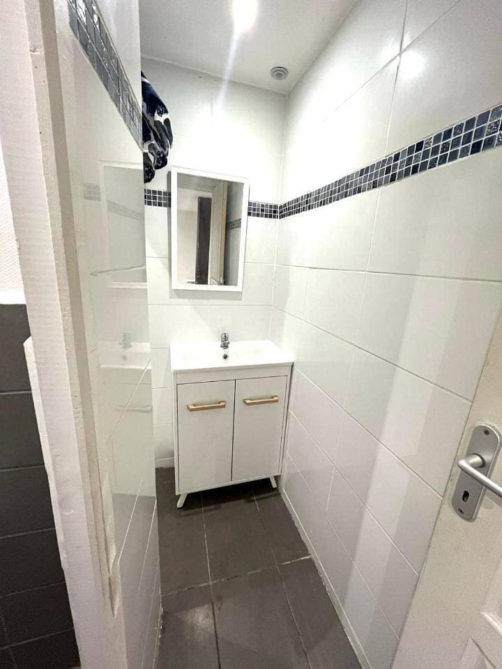 Foto 10 von 18: Two-Bedroom Apartment