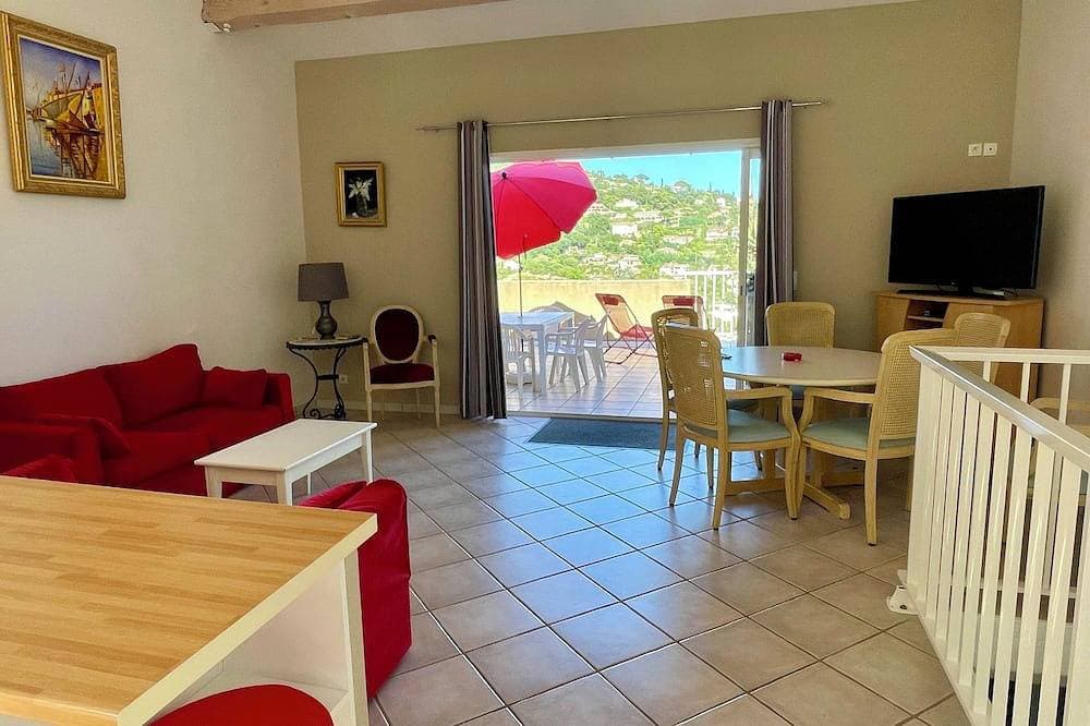 Foto 8 von 16: Apartment n°3 near the beach - sea view + terrace