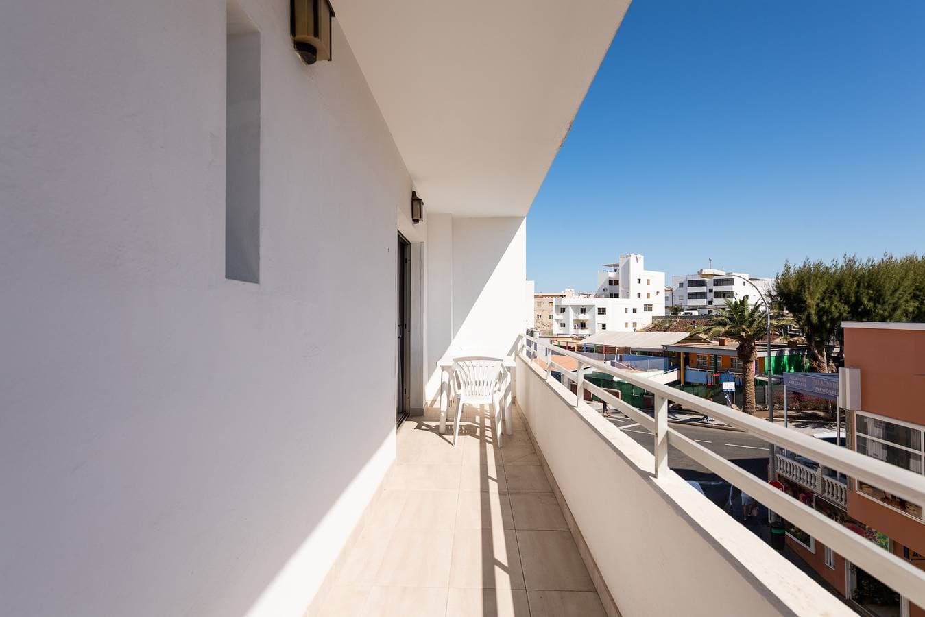 2 min Walk to Beach - Private Terrace - 10 1
