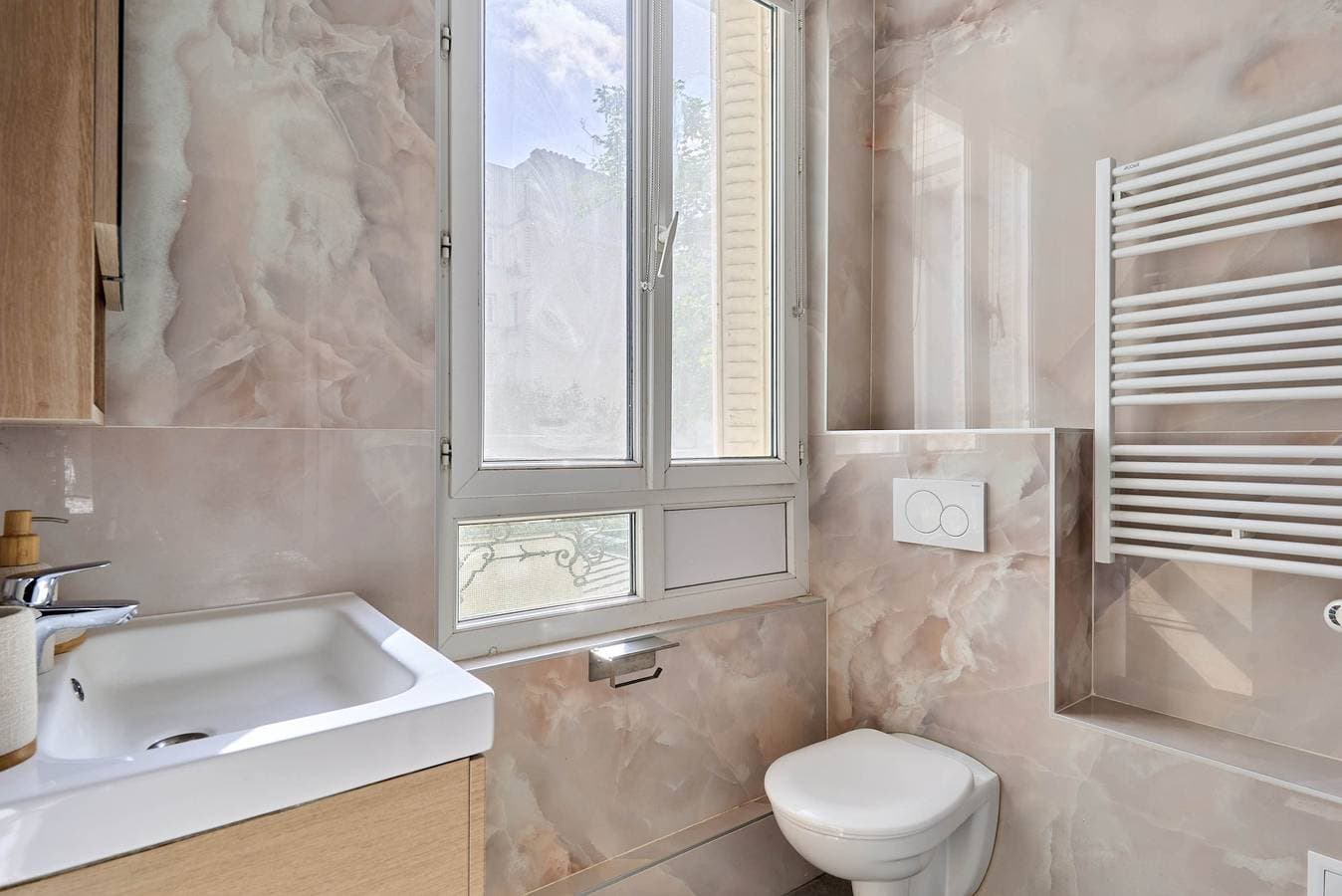 Foto 5 von 19: Charming apartment - Courbevoie - La Défense