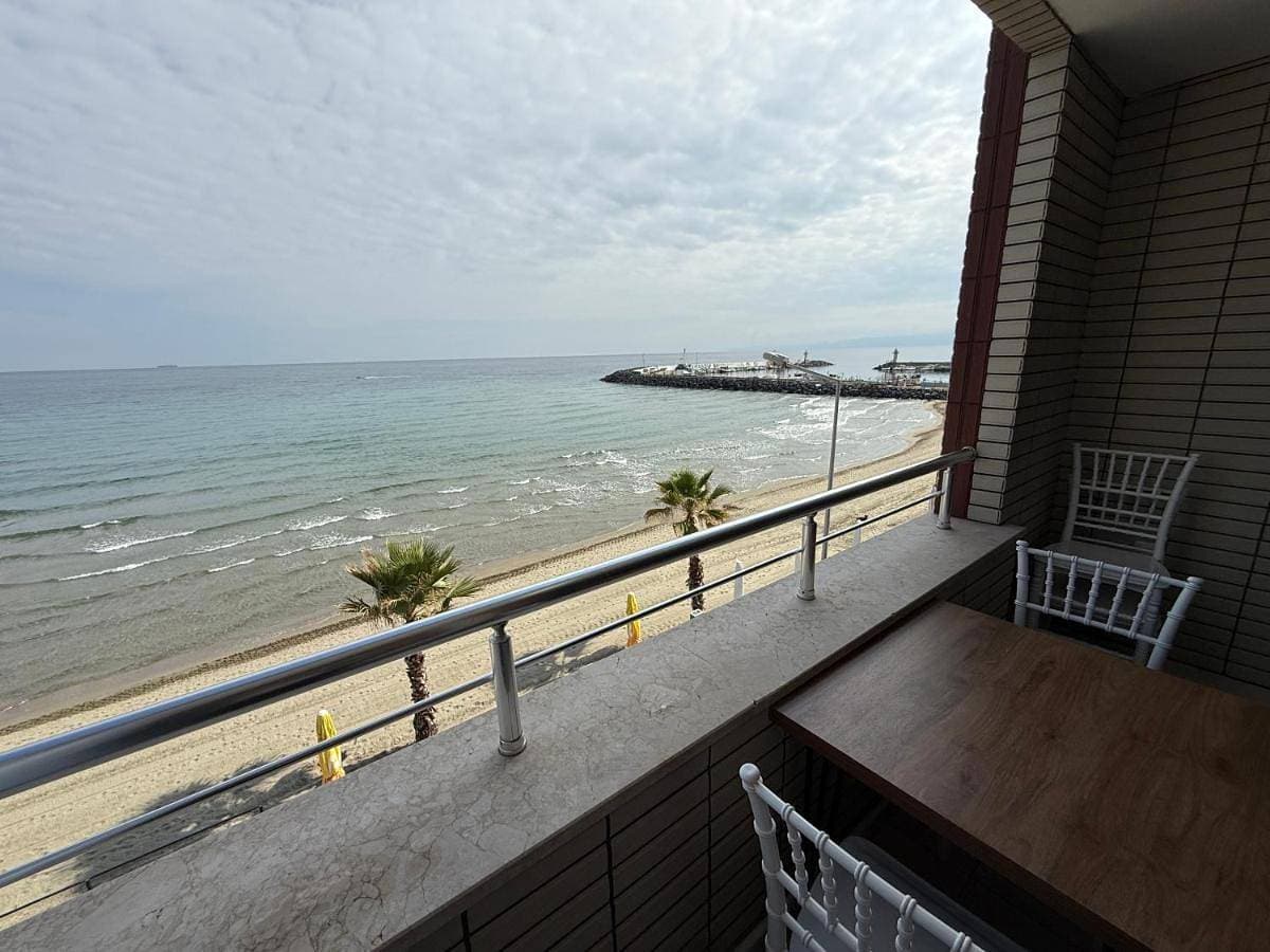 Foto 3 von 16: Apartment with Sea View