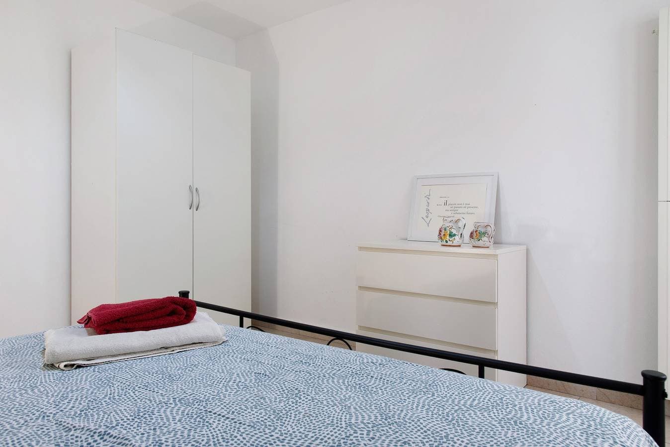 Foto 10 von 22: Apartment 'Lami' mit WLAN im Herzen von Intra, nahe Strand und Natur