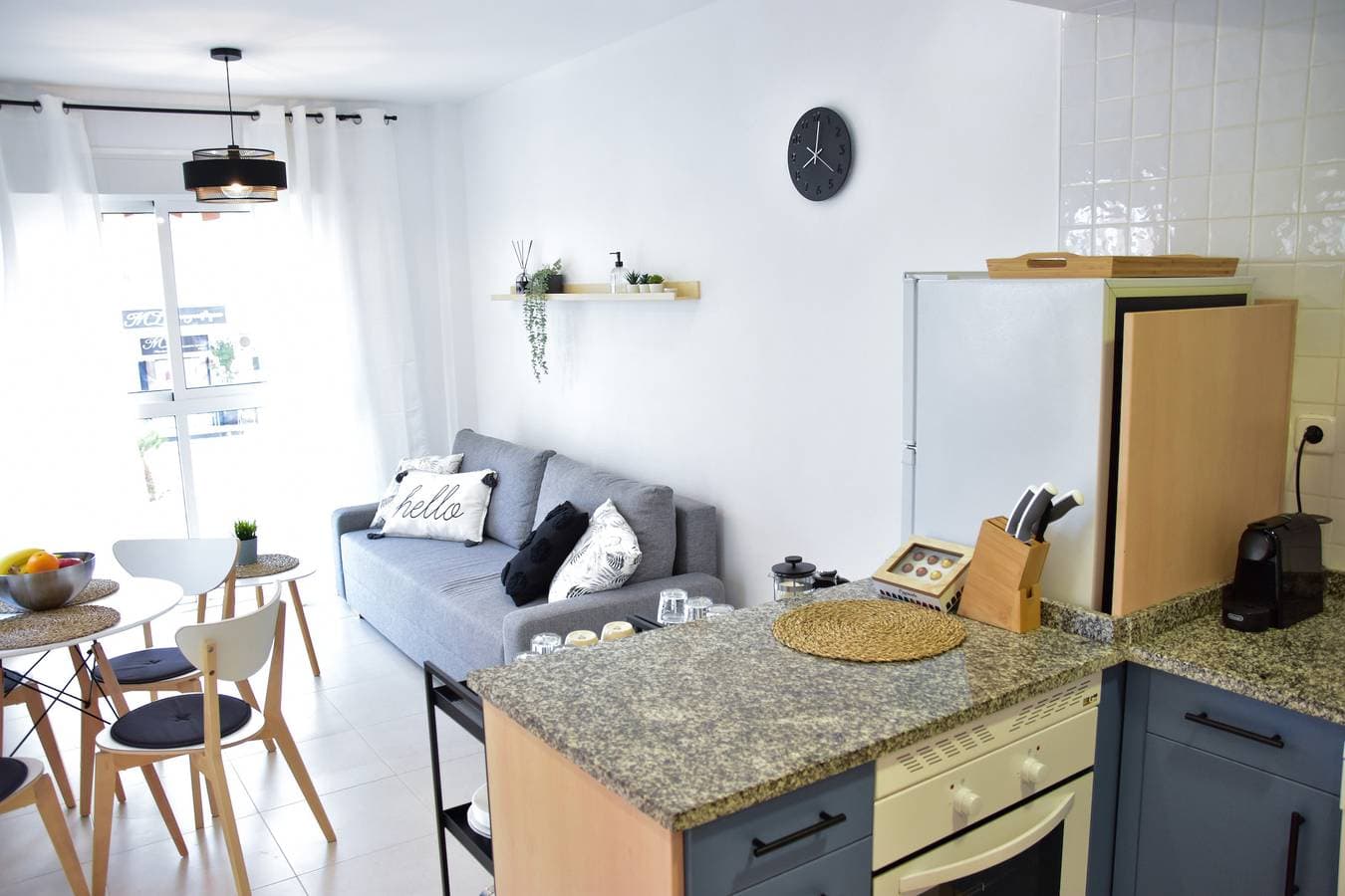 Foto 3 von 43: Ferienwohnung für 4 Personen mit Terrasse