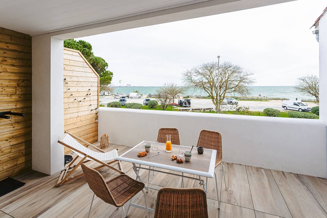 Foto 2 von 23: Appartement Les Iles mit Meerblick, privater Terrasse und WLAN