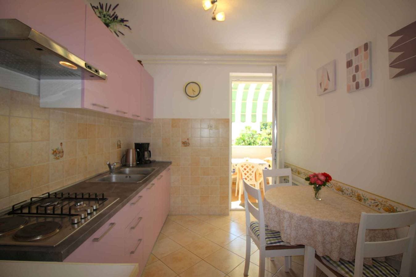 Foto 7 von 25: Ferienwohnung mit Terrasse