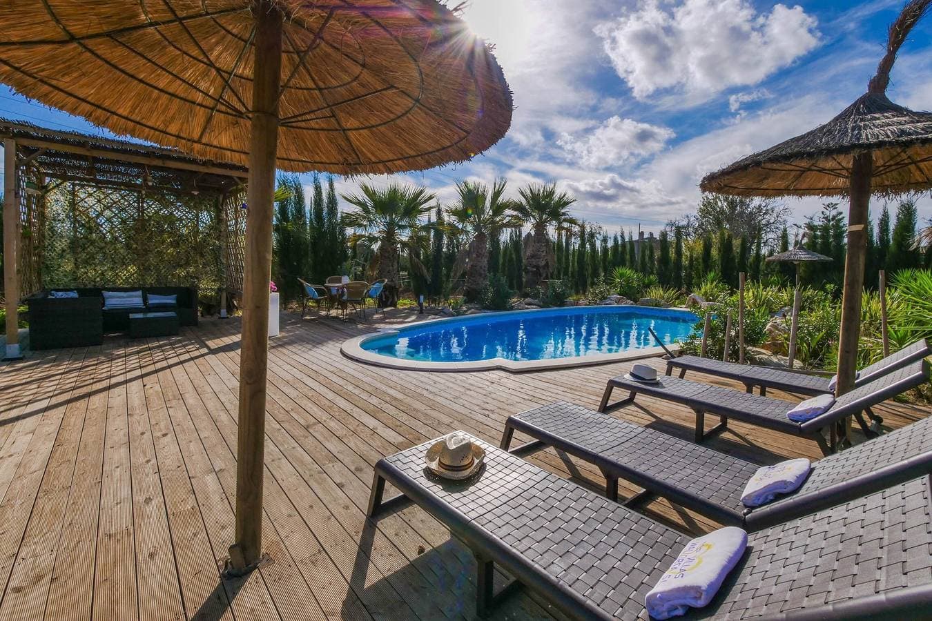 Foto 3 von 35: Finca „Melongos“ mit Bergblick, Pool, WLAN, Terrassen und Garten