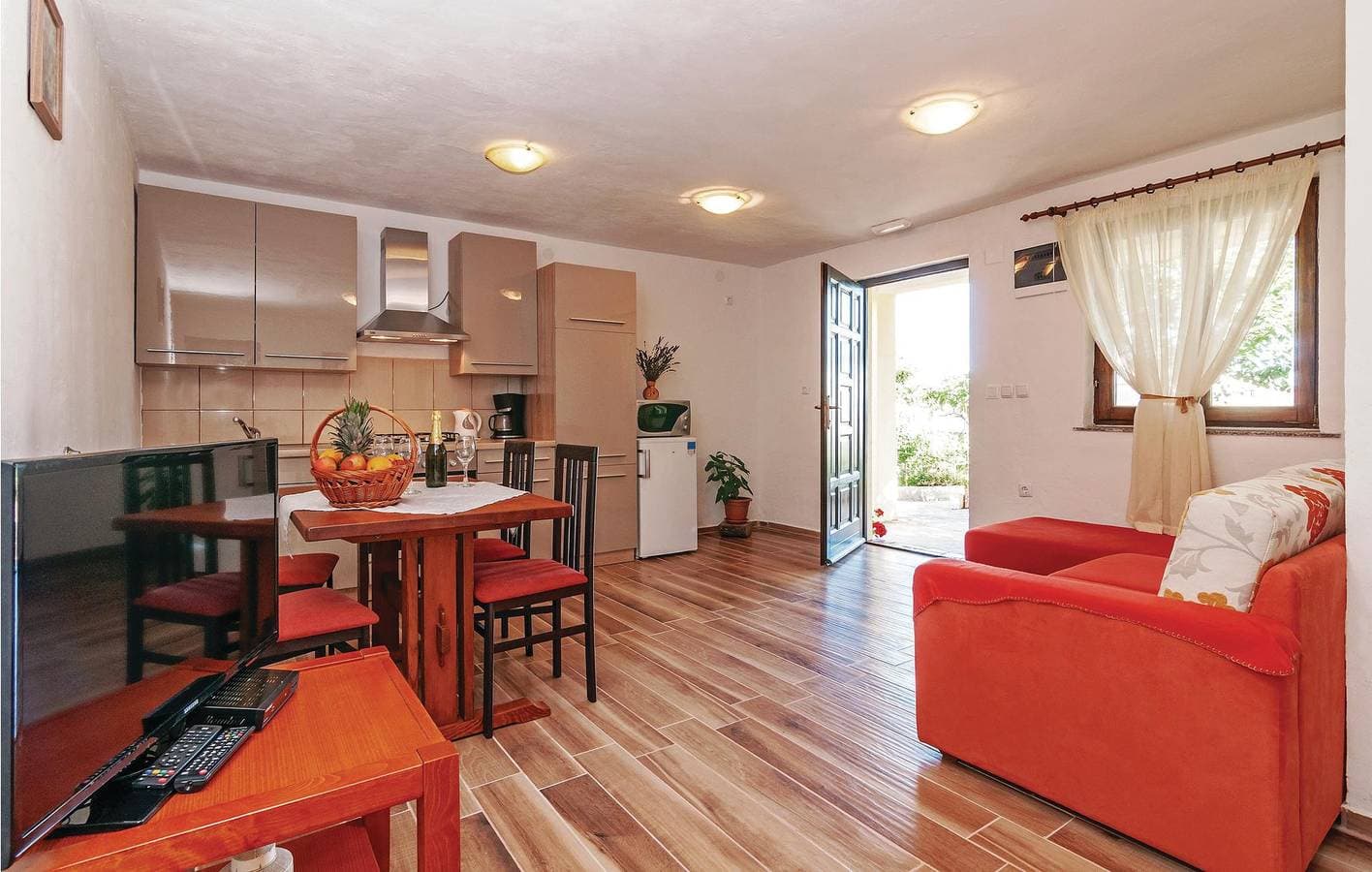Foto 4 von 24: Charmante Wohnung mit Terrasse und Parkplatz, 400 m von der Küste entfernt