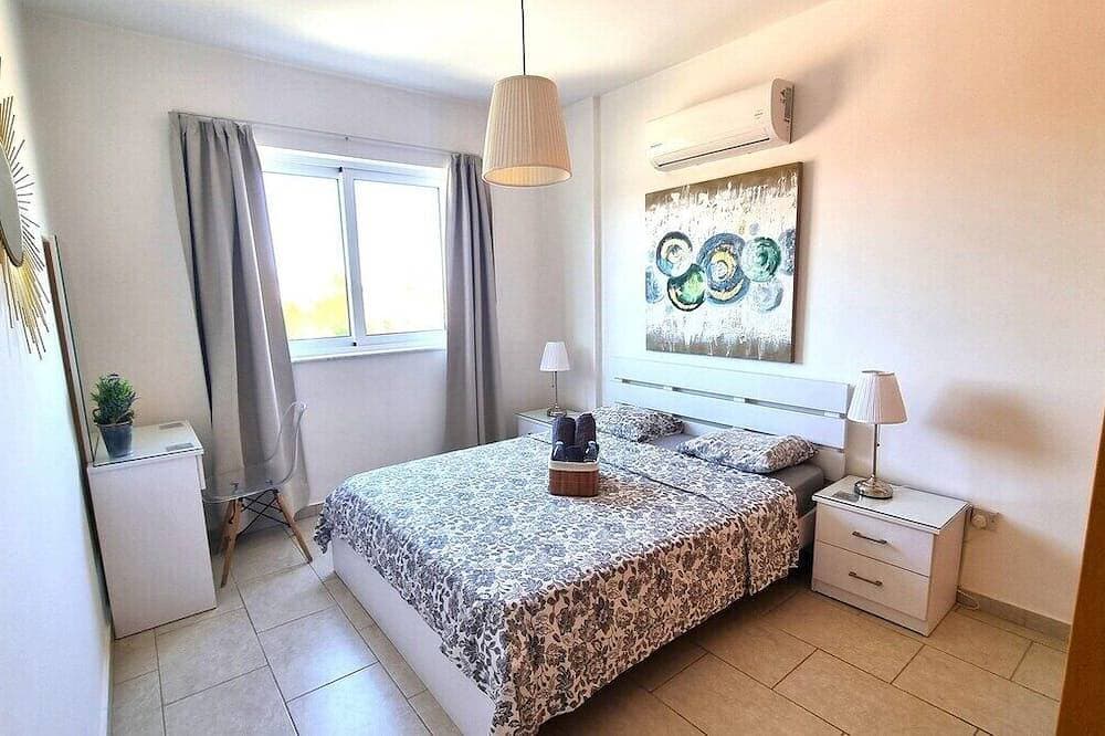 Foto 2 von 25: Beach Haven: 7-Minute walk to the beach + Pool