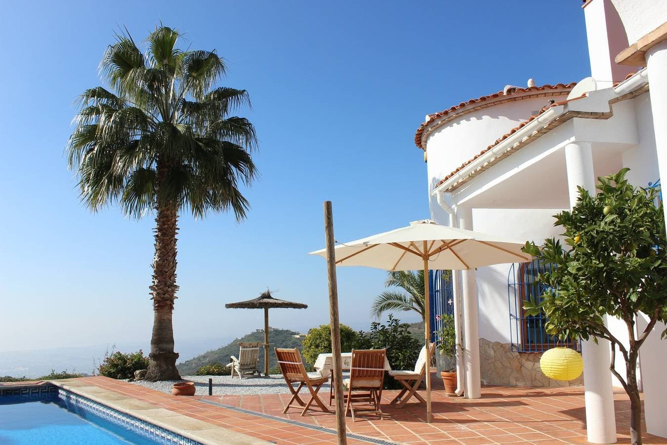 Foto 3 von 61: Ferienhaus 'Castillo Casarola' mit Meerblick, WLAN und Klimaanlage