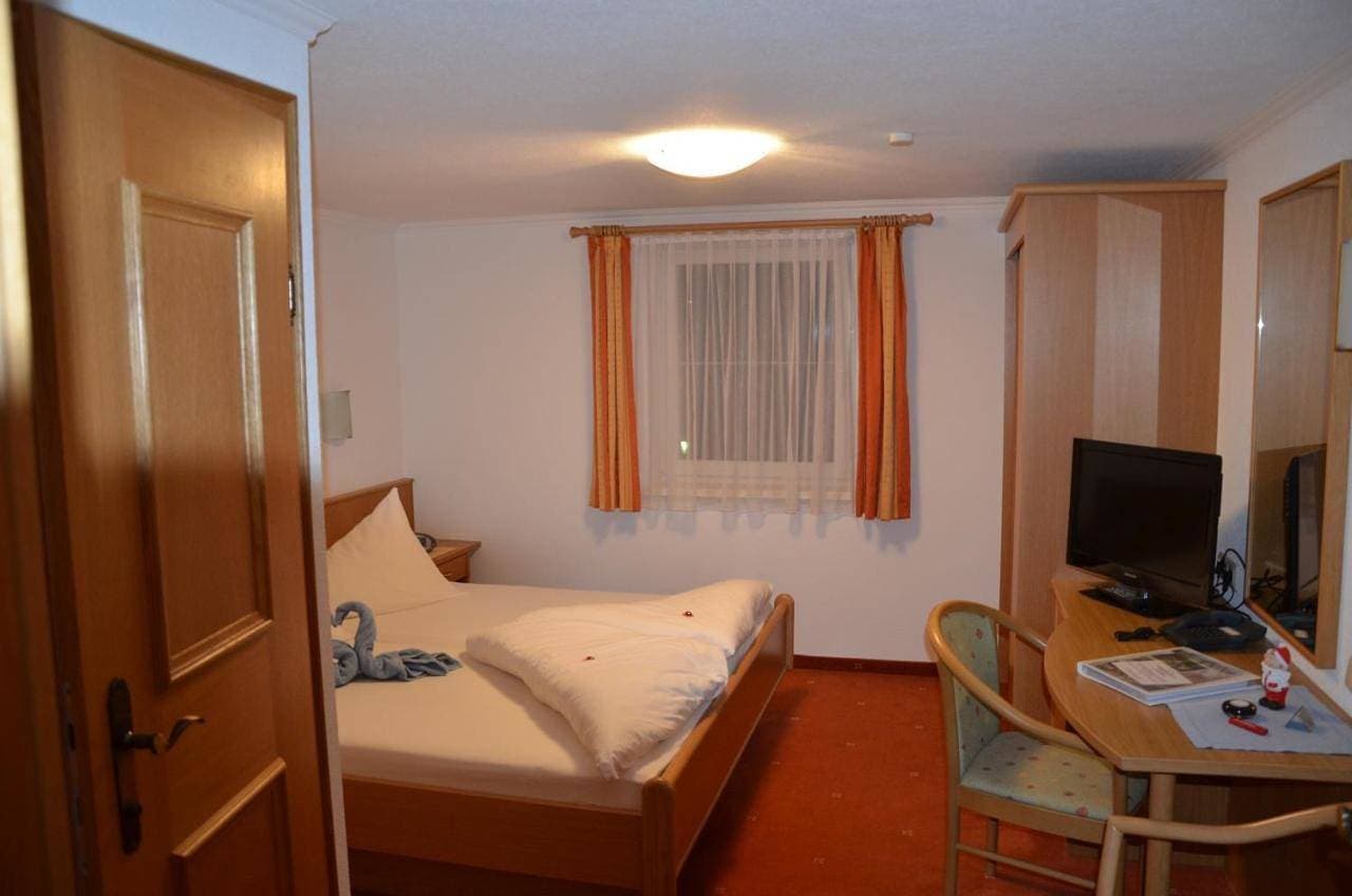 Foto 4 von 7: Budget Double Room 08