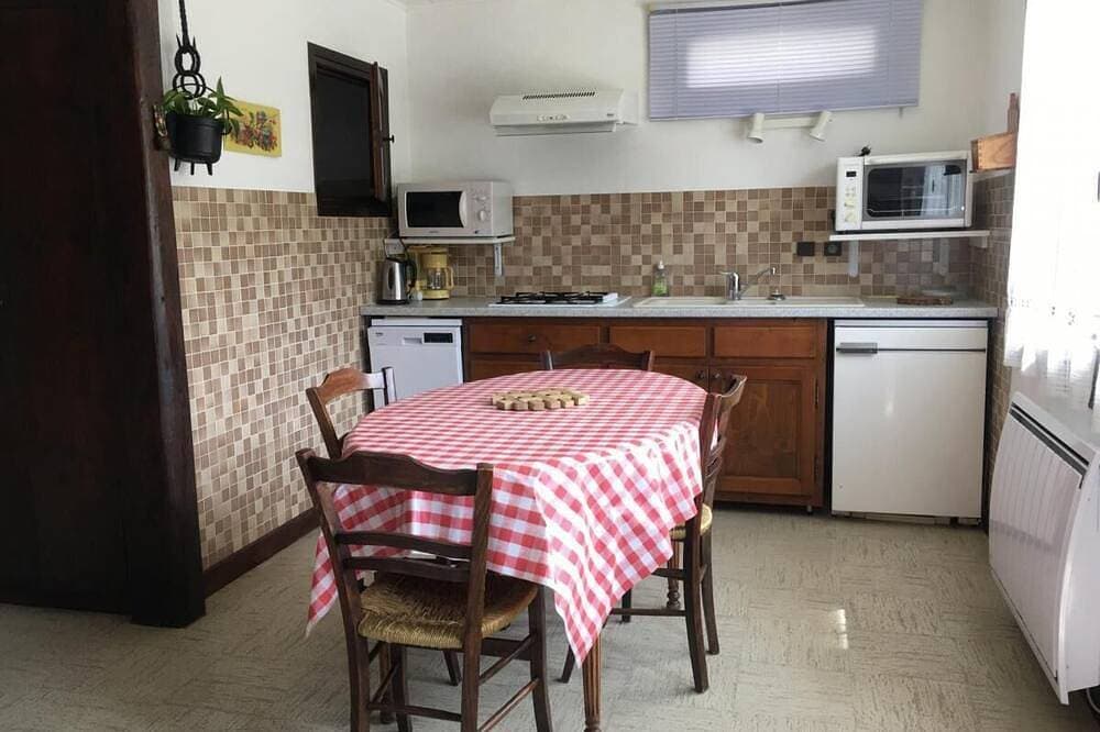 Foto 10 von 13: Parking, tv, 29m², Arêches-Beaufort