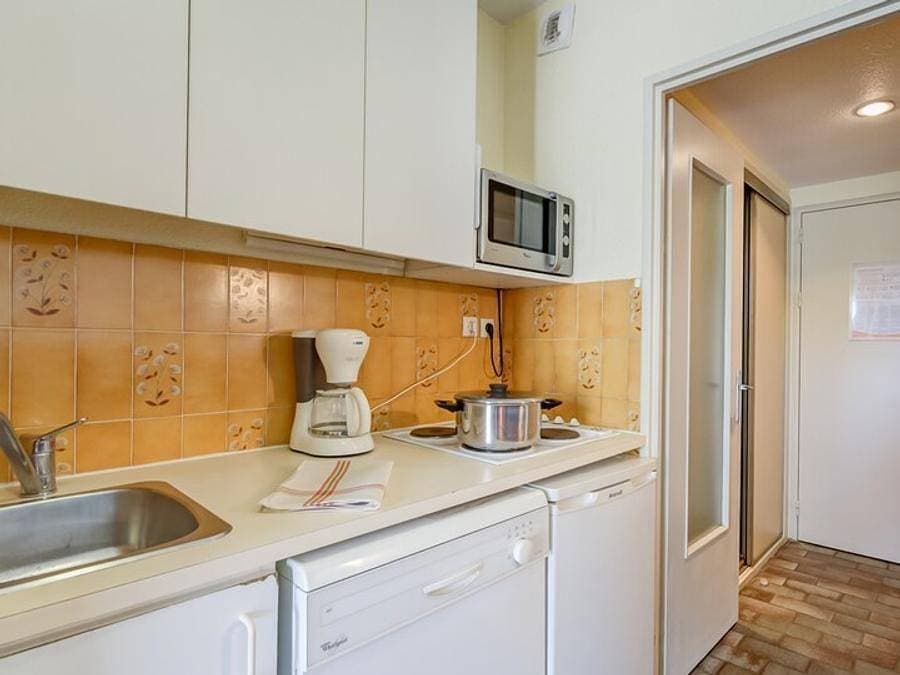 Foto 5 von 19: Pierre & Vacances Résidence Le Port - Studio 4 personen - 1 Schlafbereich