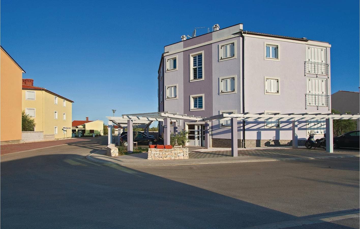 Reizende Ferienwohnung mit Meerblick, Terrasse, WLAN und Parkplatz in Fažana 1