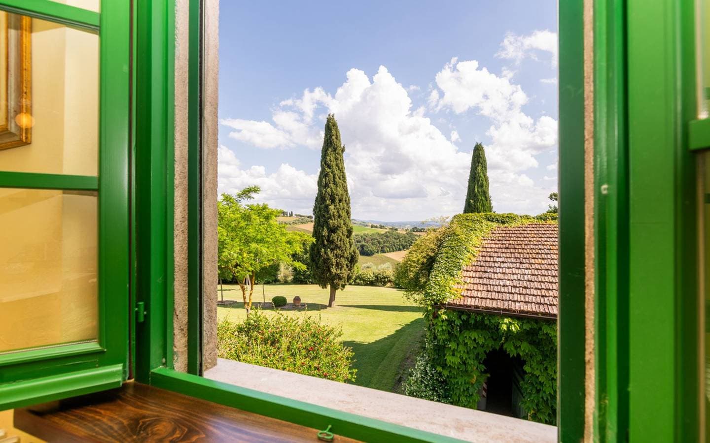 Foto 2 von 47: Ferienwohnung für 4 Personen mit Seeblick
