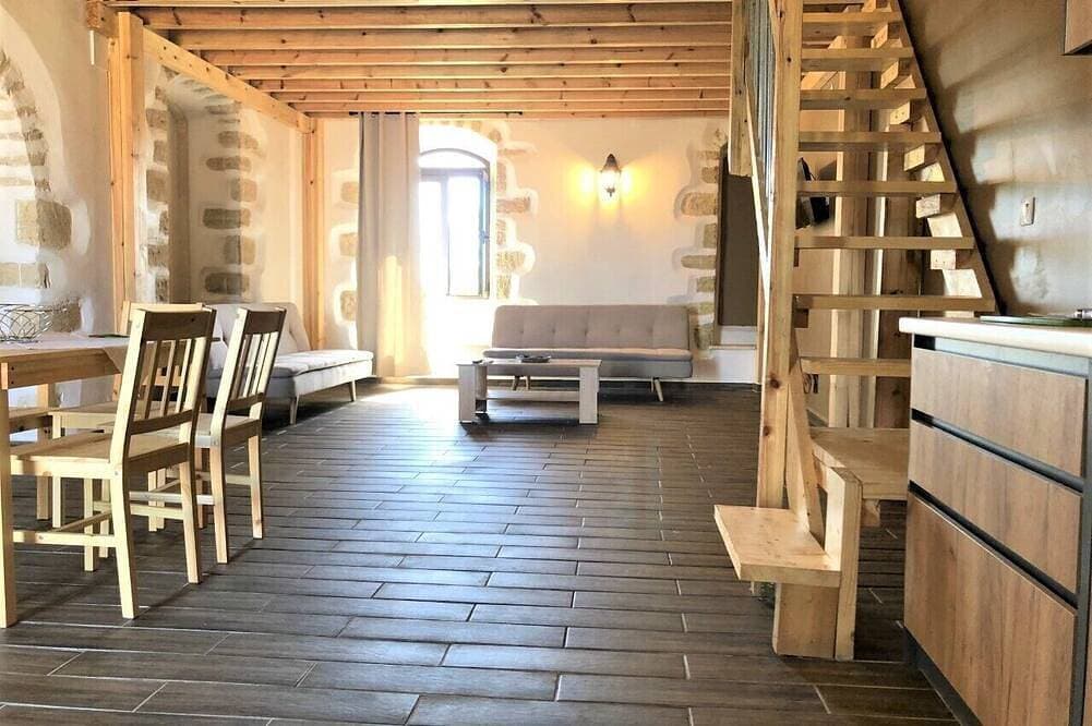 Ιndependent stone apartment with attic. 1
