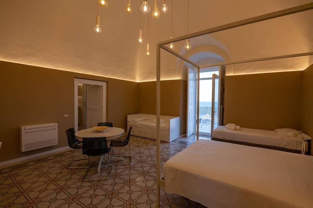 Foto 3 von 21: Junno Palace - Mono 3