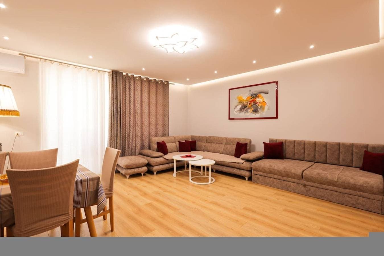 Foto 2 von 23: Ground-Floor Apartment, Private Garden