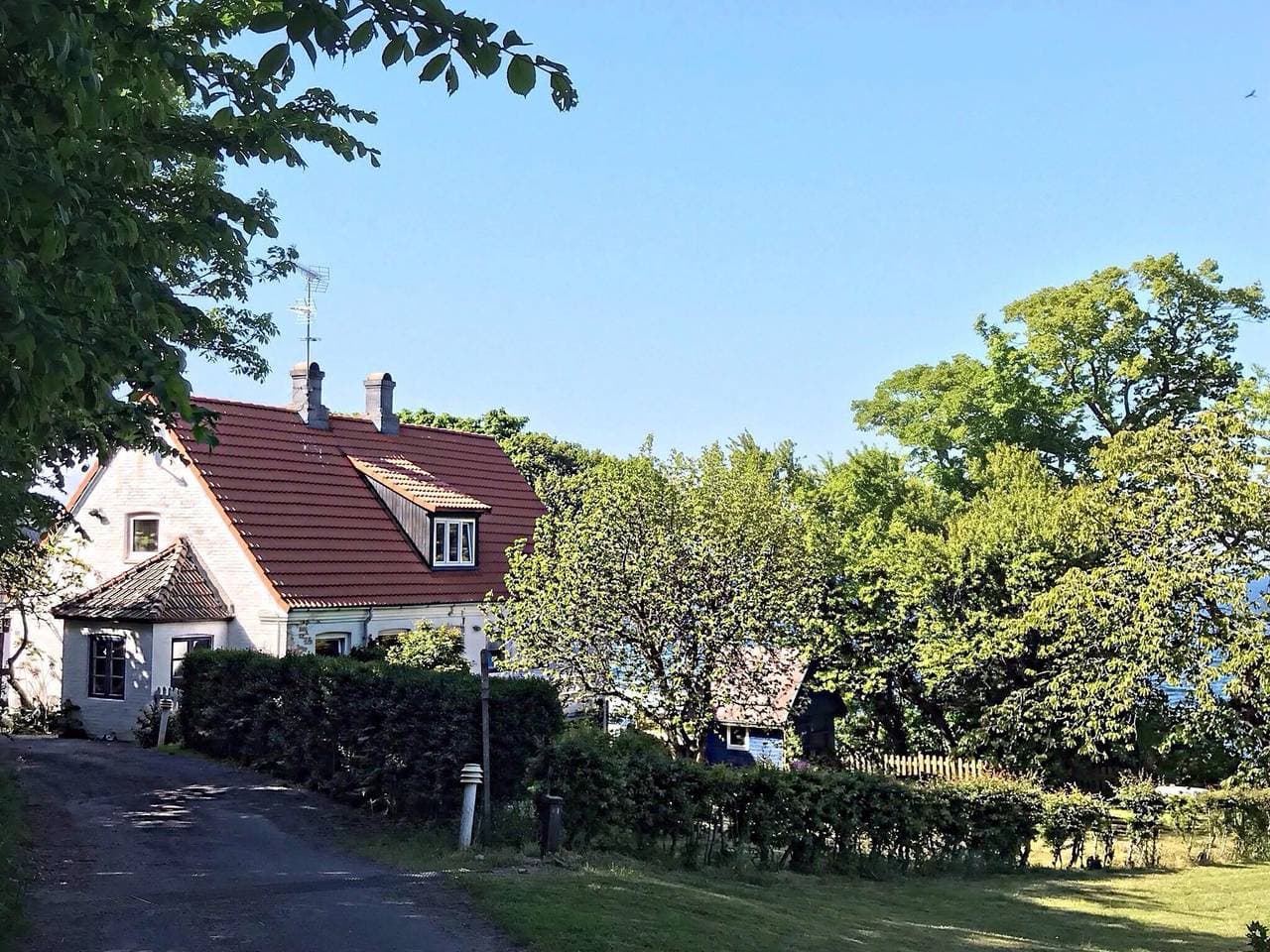 Foto 2 von 14: Gudhjem ... unsere Ferienwohnung mit tollem Meerblick