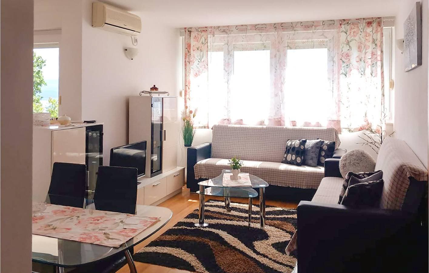 Foto 4 von 26: Apartment mit Meerblick, Terrasse, WLAN und Parkplatz – 1,5 km zum Strand