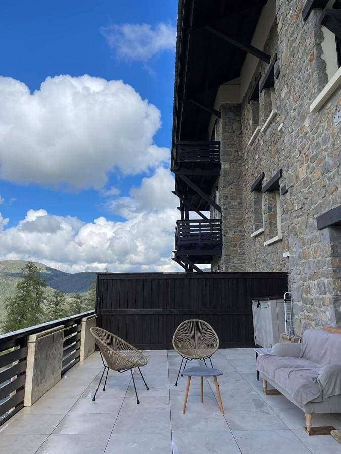 Studio cosy et sa terrasse 1
